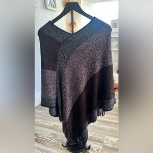 Jessica Simpson Metallic Black and Brown Poncho